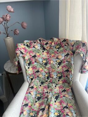 Mahogany Tropical Toucan Print 2-Piece Pajama Set Size M